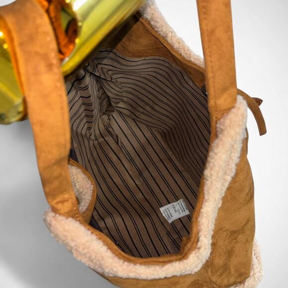 Brown Faux Suede Shearling Tote Bag - Picture 3 of 6